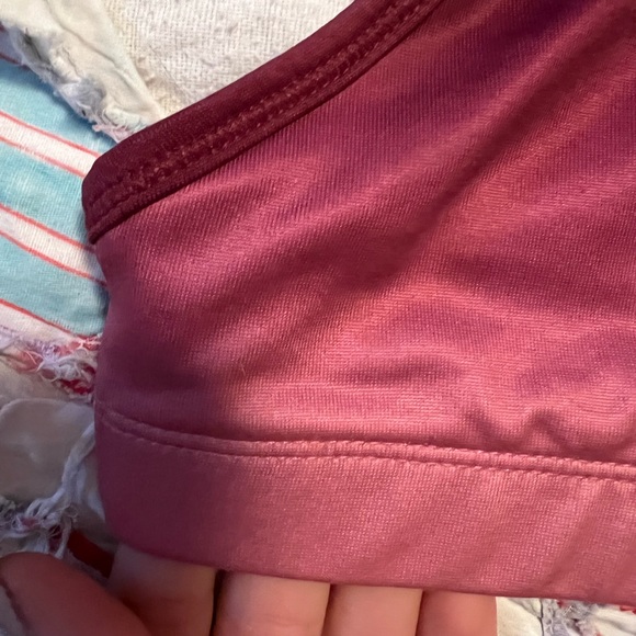 Old navy sports bra - Picture 2 of 7